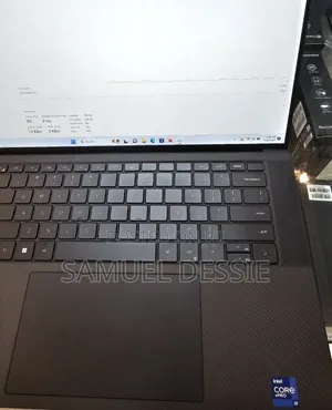 Photo - New Laptop Dell Precision 5550 32GB Intel Core I9 SSD 1T