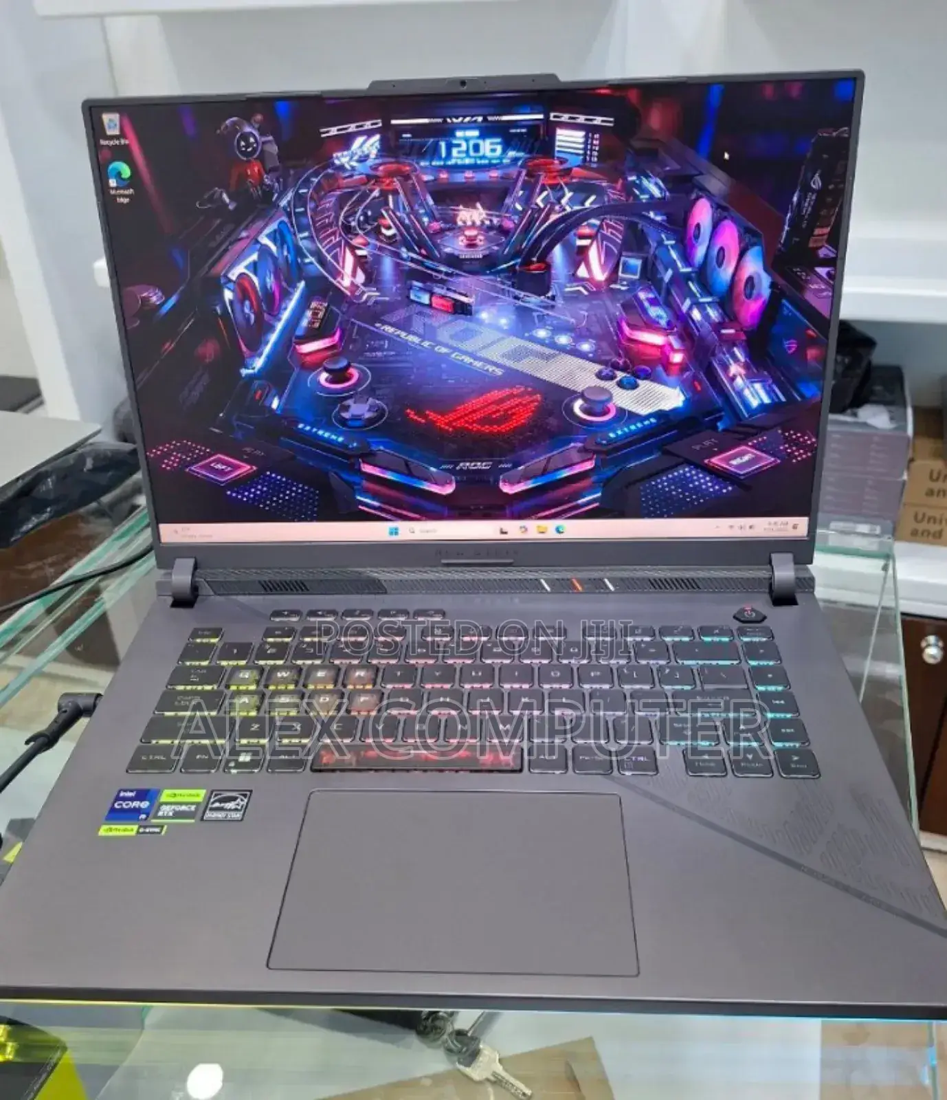 New Laptop Asus ROG Strix G16 G614 32GB Intel Core I9 SSD 1T