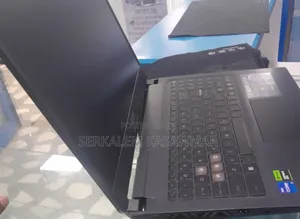 New Laptop MSI Cyborg 15 16GB Intel Core I7 SSD 512GB