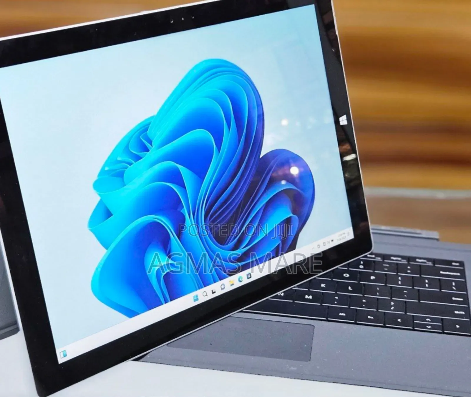 New Laptop Microsoft Surface Pro 3 8GB Intel Core I5 SSD 256GB