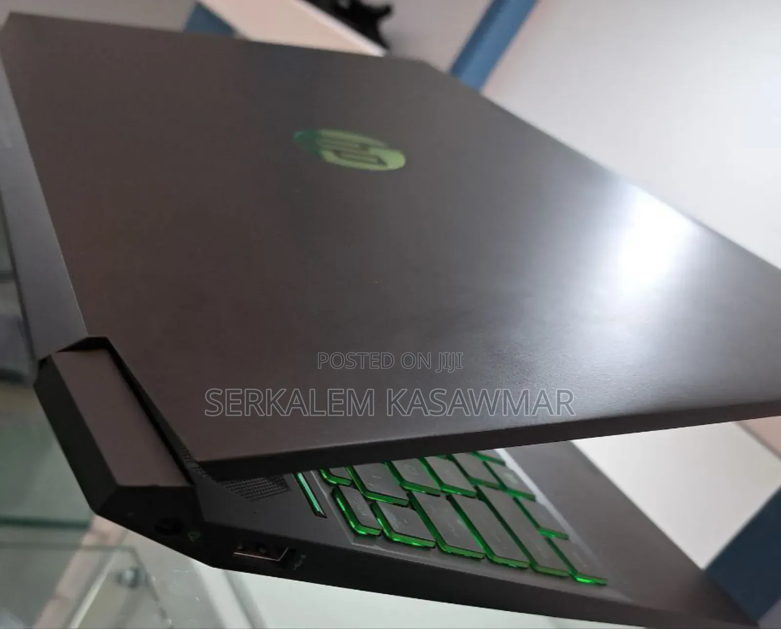 New Laptop HP Pavilion 15 8GB AMD Ryzen 5 SSD 512GB