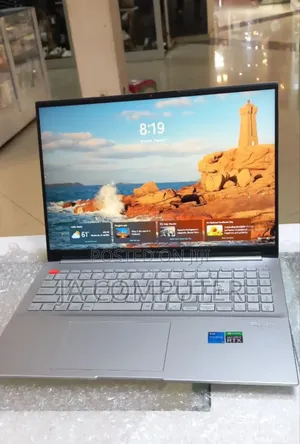 Photo - New Asus VivoBook 15 X505BA 16GB Intel Core I5 SSHD (Hybrid) 512GB