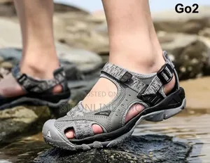 በማራኪ እና ልዩ ዲዛየን የተሰራ ጫማ