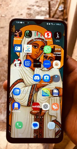 Photo - New Samsung Galaxy A04 64 GB Gray