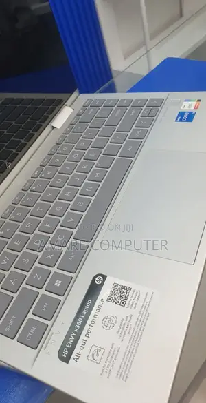 New Laptop HP Envy X360 8GB Intel Core I5 SSD 512GB