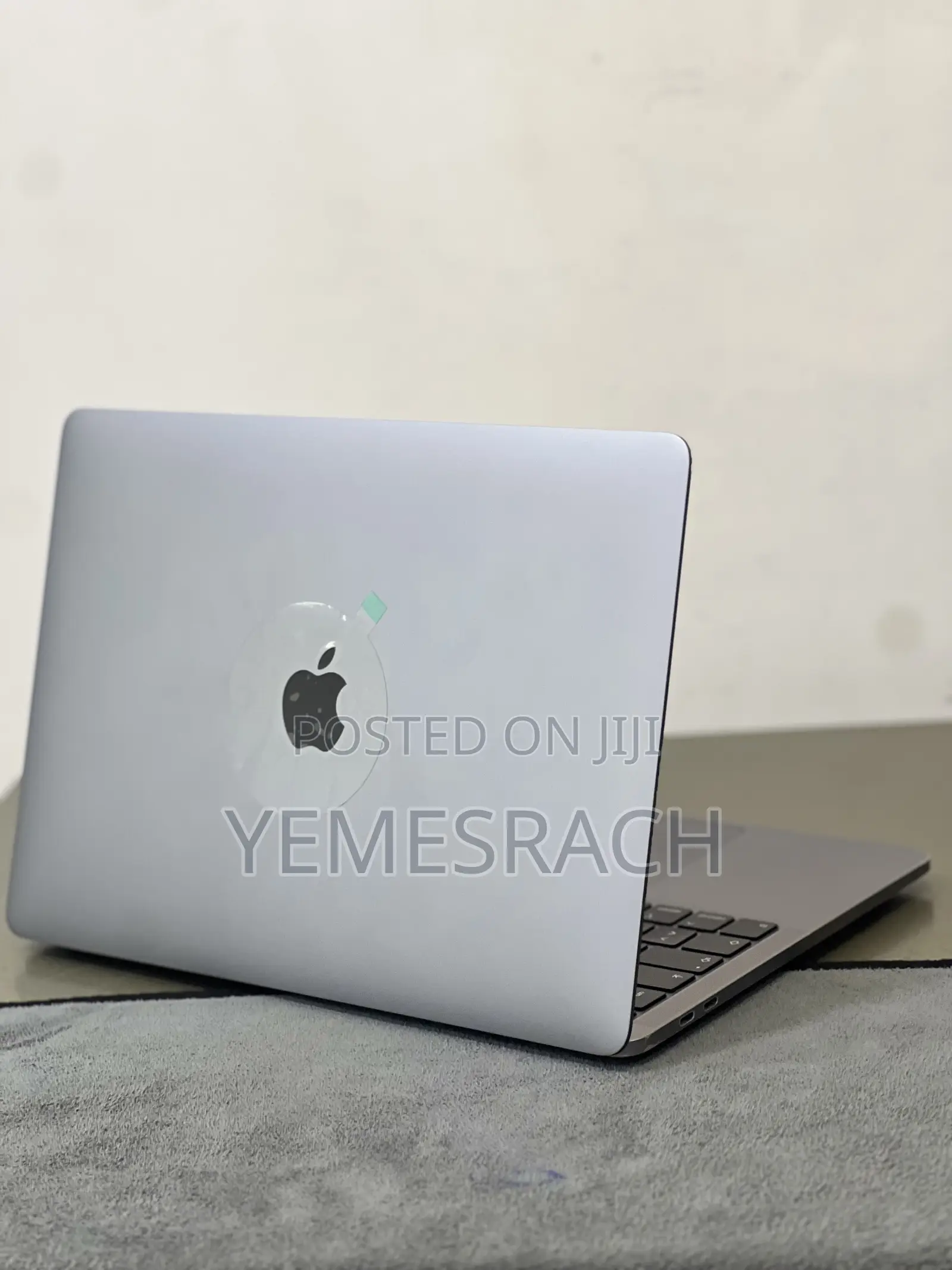 Laptop Apple MacBook Pro 2020 8GB Intel Core I5 HDD+SSD 256GB