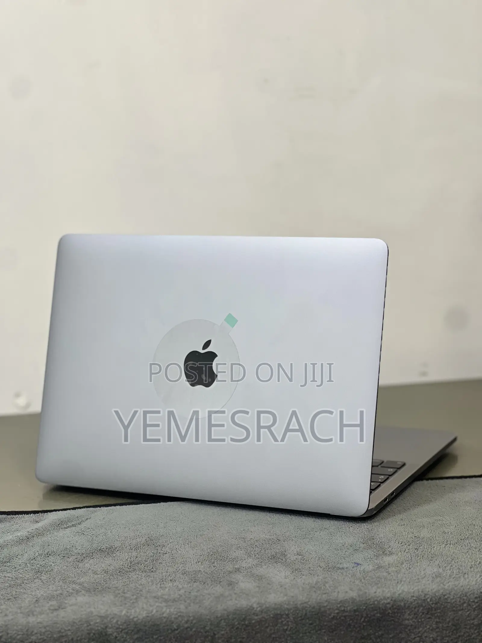 Laptop Apple MacBook Pro 2020 8GB Intel Core I5 HDD+SSD 256GB