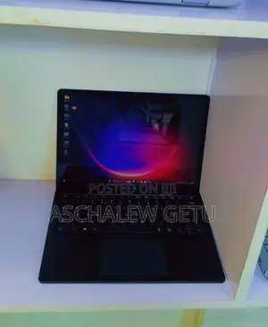 New Laptop Microsoft Surface 16GB Intel Core I7 SSD 512GB