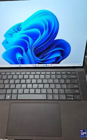 New Laptop Dell Precision 15 3551 32GB Intel Core I9 SSD 1T