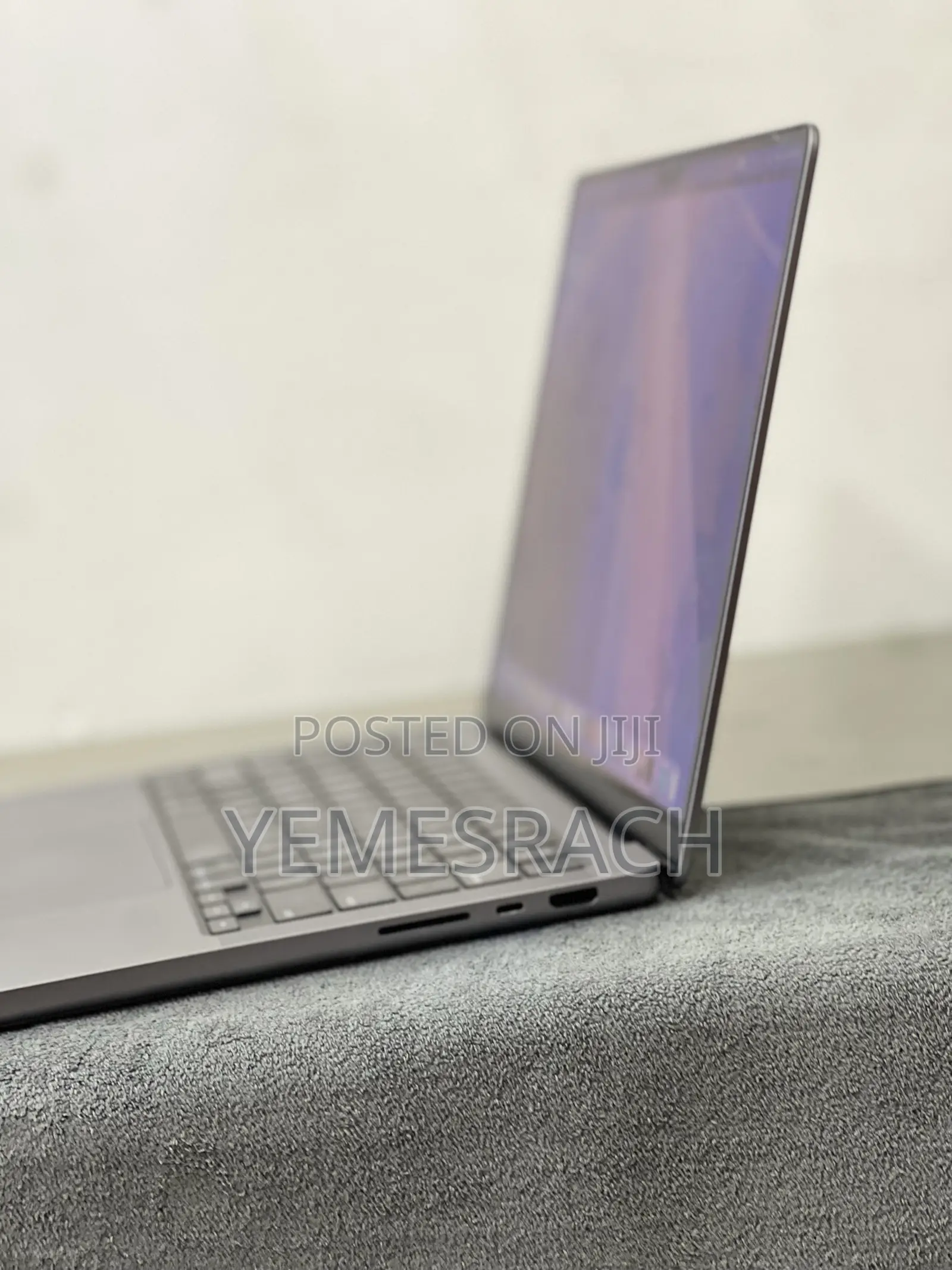 Laptop Apple MacBook Pro 2021 M1 16GB Apple M1 Pro SSD 512GB