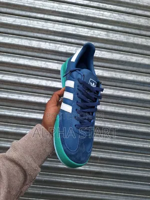 Flat Adidas Jeans Sneaker Made in Vietnam 
 Size -- 40--43