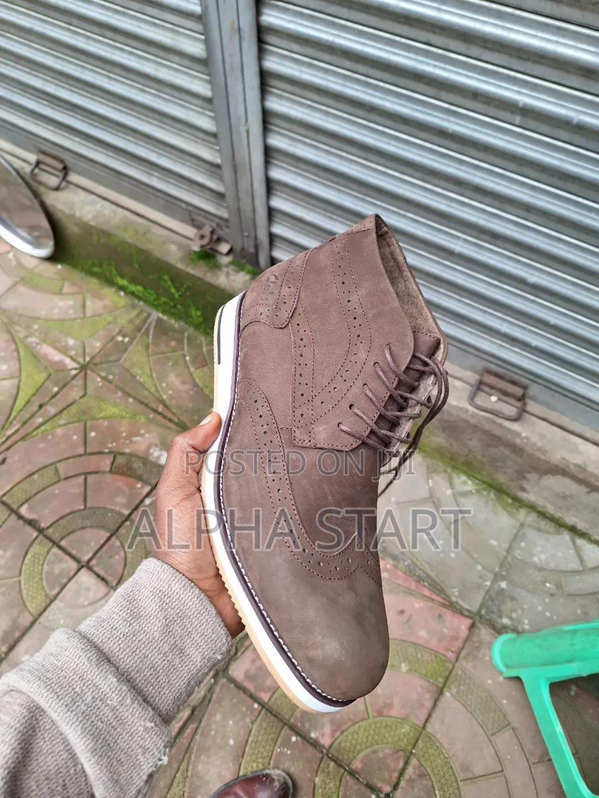 Original Clarke's Boots
Made in Vietnam 
 Size -- 40--44