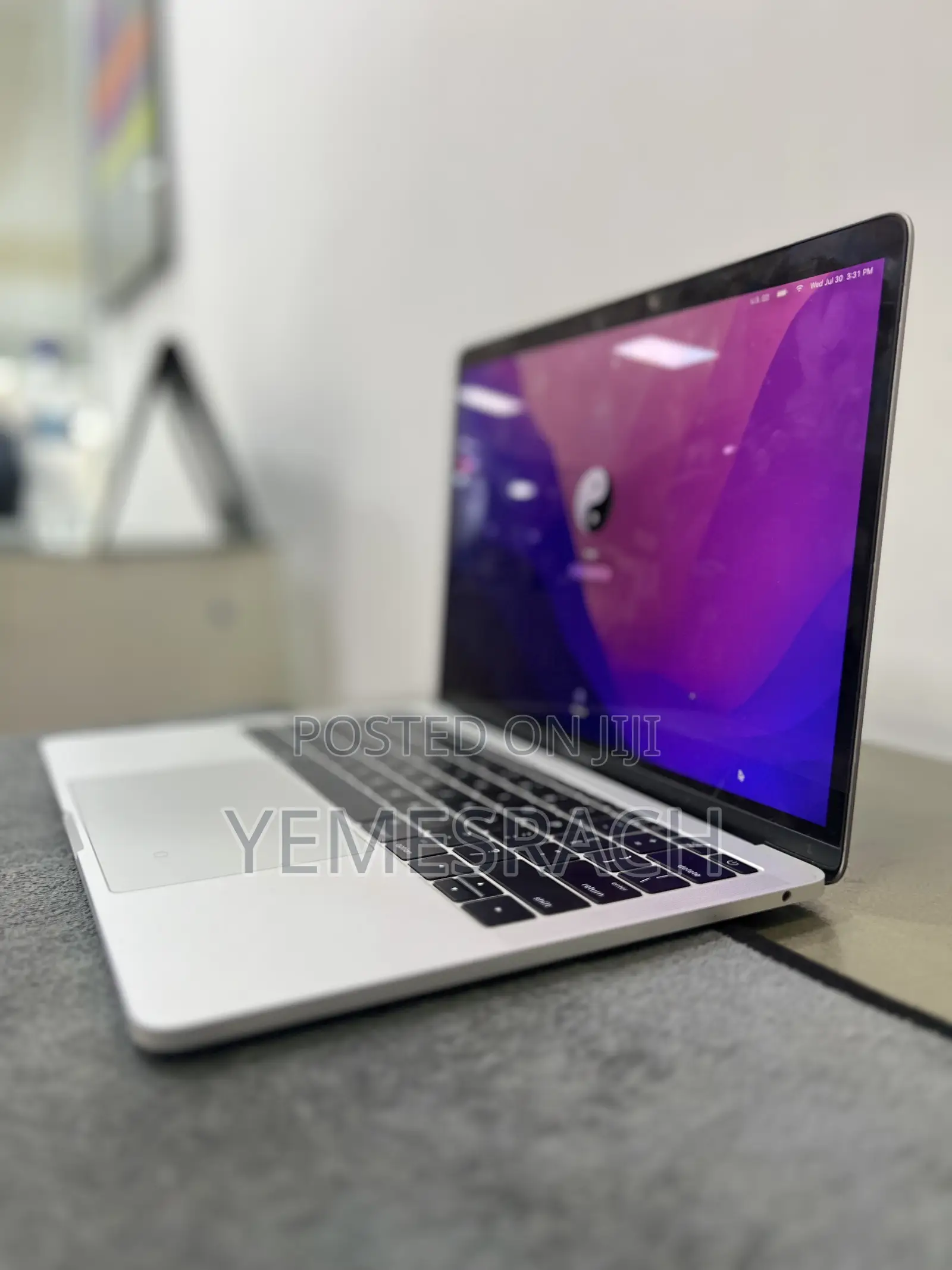 Laptop Apple MacBook Pro 2020 8GB Intel Core I5 SSD 256GB