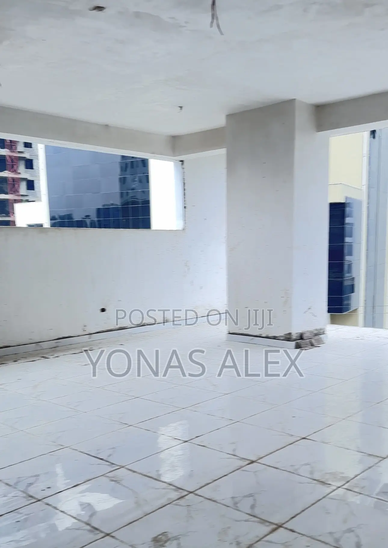 የንግድ ሱቅ በመሃል ካዛንቺስ