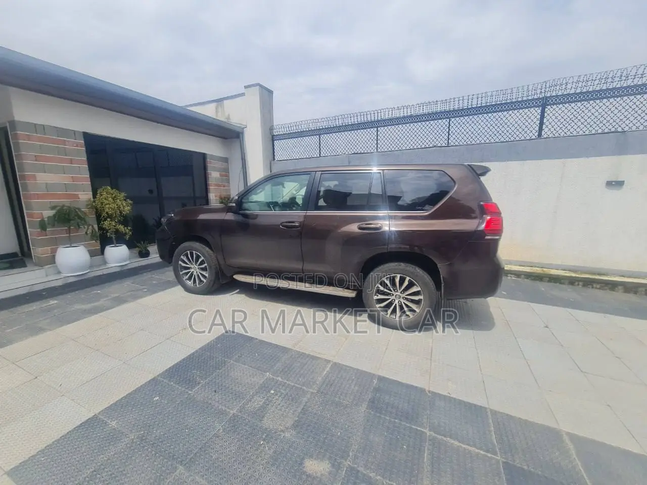 Toyota Land Cruiser Prado 3.0 172hp 2019 Brown