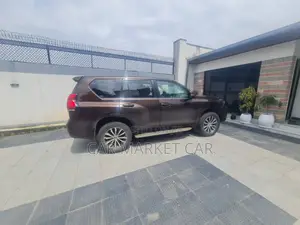 Photo - Toyota Land Cruiser Prado 3.0 172hp 2019 Brown