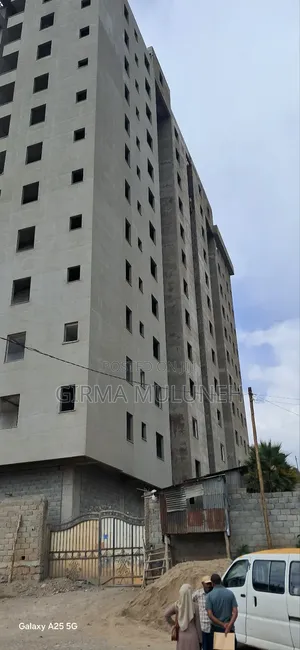 2bdrm Apartment in ሩፋኤል, Addis Ketema for sale