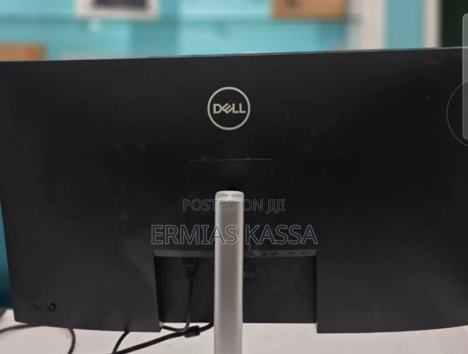 Dell P3223qe – 31.5′′ Monitor Display: 31.5′′ Uhd