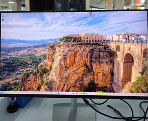 Dell P3223qe – 31.5′′ Monitor Display: 31.5′′ Uhd