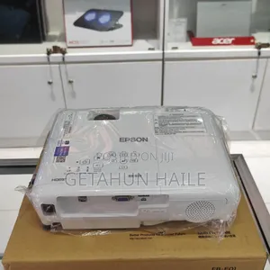 Epson Eb-E01 Xga 3lcd Projector