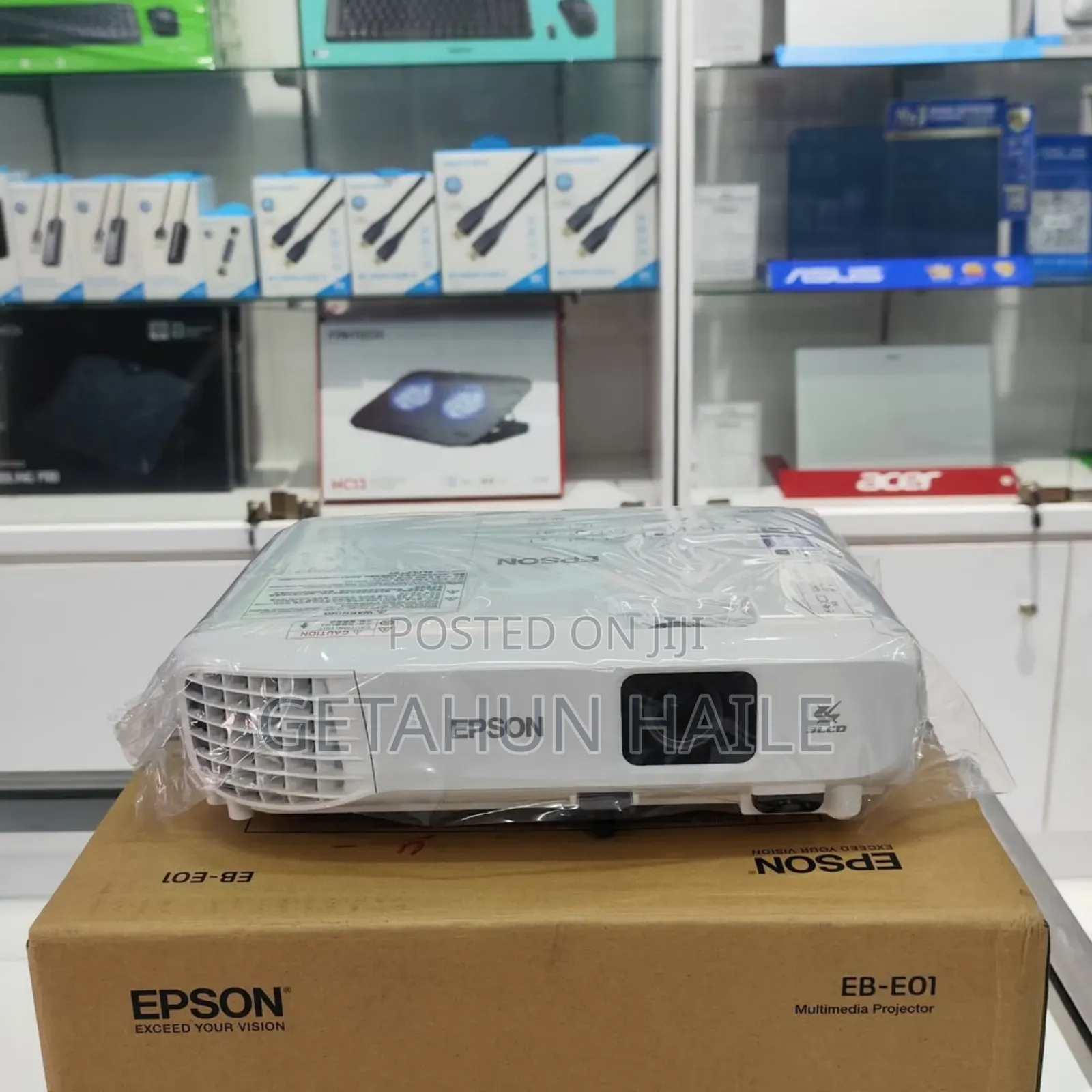 Epson Eb-E01 Xga 3lcd Projector