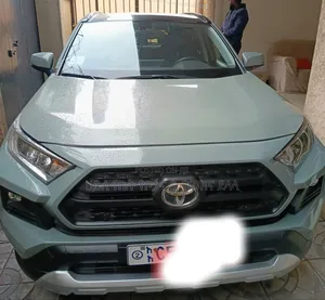 Photo - Toyota RAV4 2022 Blue