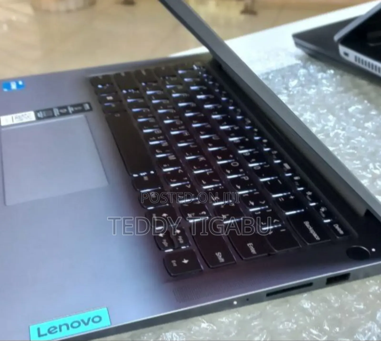 New Laptop Lenovo Ideapad 3 8GB Intel Core i5 SSD 512GB