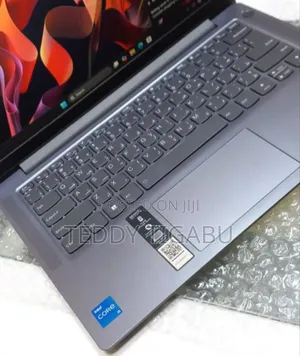 New Laptop Lenovo Ideapad 3 8GB Intel Core i5 SSD 512GB
