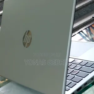 New Laptop HP Stream Notebook 16GB Intel Core I7 SSD 1T