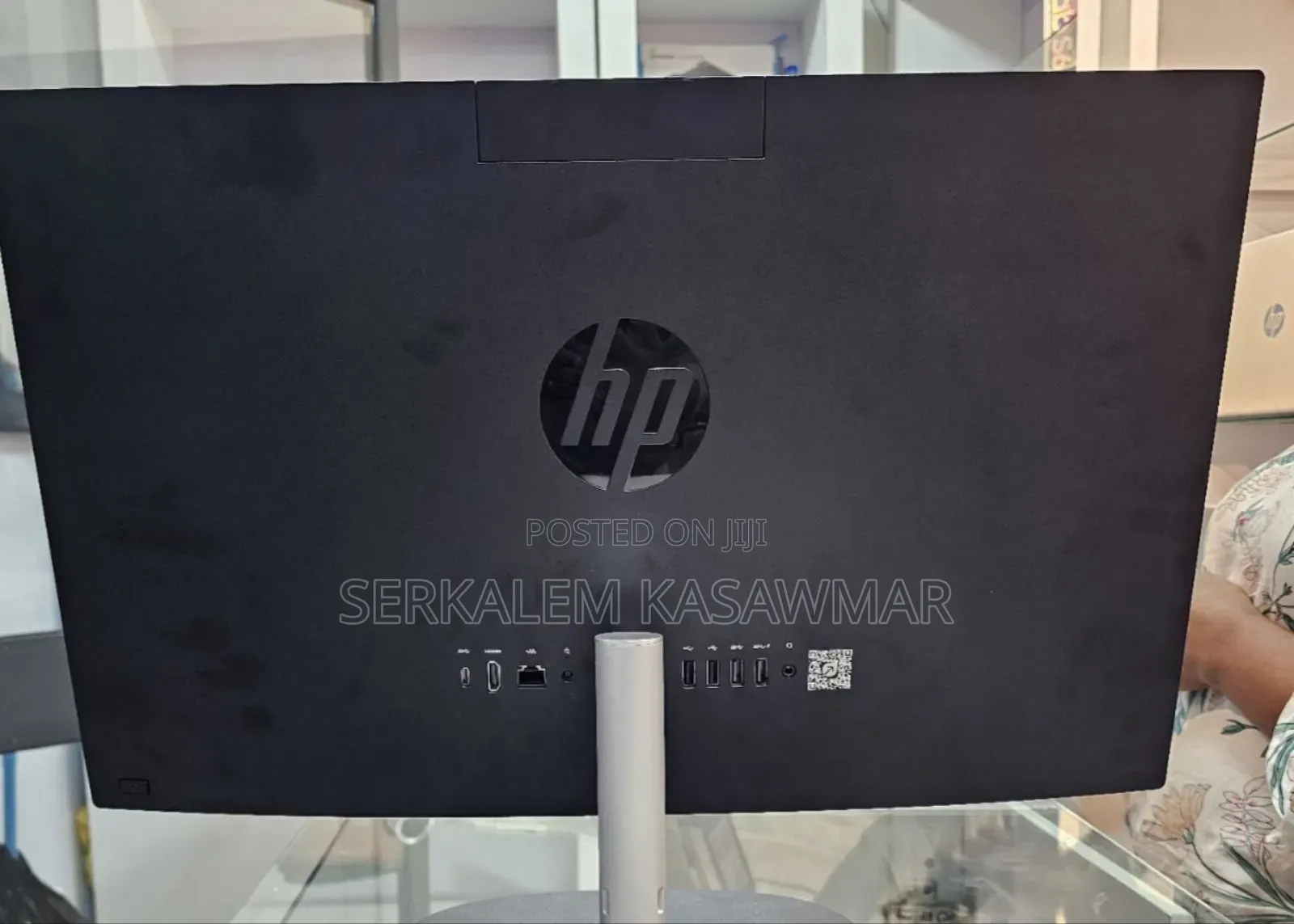 New HP 200 G4 22 All-in-One 8GB Intel Core I5 SSD 512GB