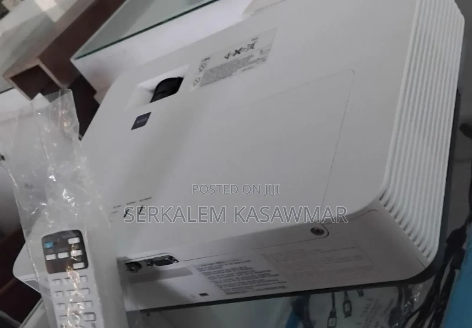 Sony Projector Model Name VPL-Dx220 Hard