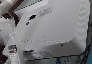 Sony Projector Model Name VPL-Dx220 Hard