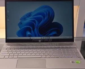 New Laptop HP Pavilion 15 8GB Intel Core I5 SSD 512GB