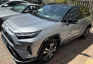 New Toyota RAV4 Hybrid 2024 Silver