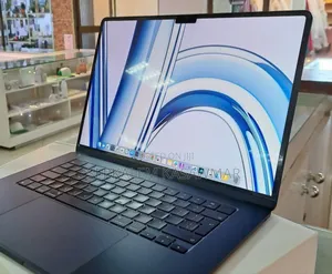 New Laptop Apple MacBook Air 2023 M2 8GB Apple M2 SSD 512GB