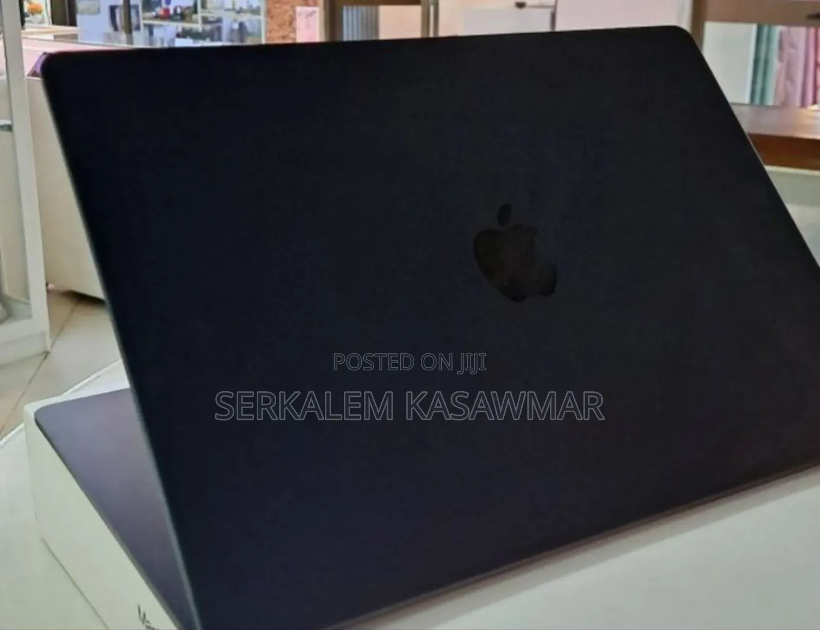 New Laptop Apple MacBook Air 2023 M2 8GB Apple M2 SSD 512GB
