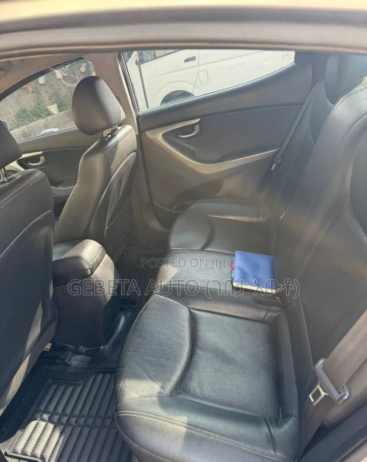 Hyundai Avante 2014 Silver