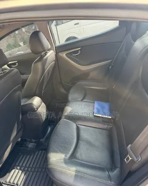 Hyundai Avante 2014 Silver