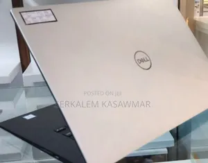 New Laptop Dell Precision 15 3520 32GB Intel Core I7 SSD 512GB