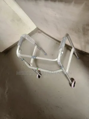 Photo - Walker帡你medical Walker脆弱foldable Walker胂你walker膢並walker