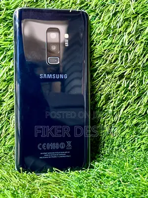 Photo - Samsung Galaxy S9 Plus 64 GB Black