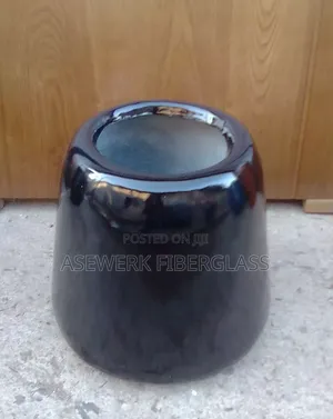 Photo - Flower Pot Fiberglass,Asewerk