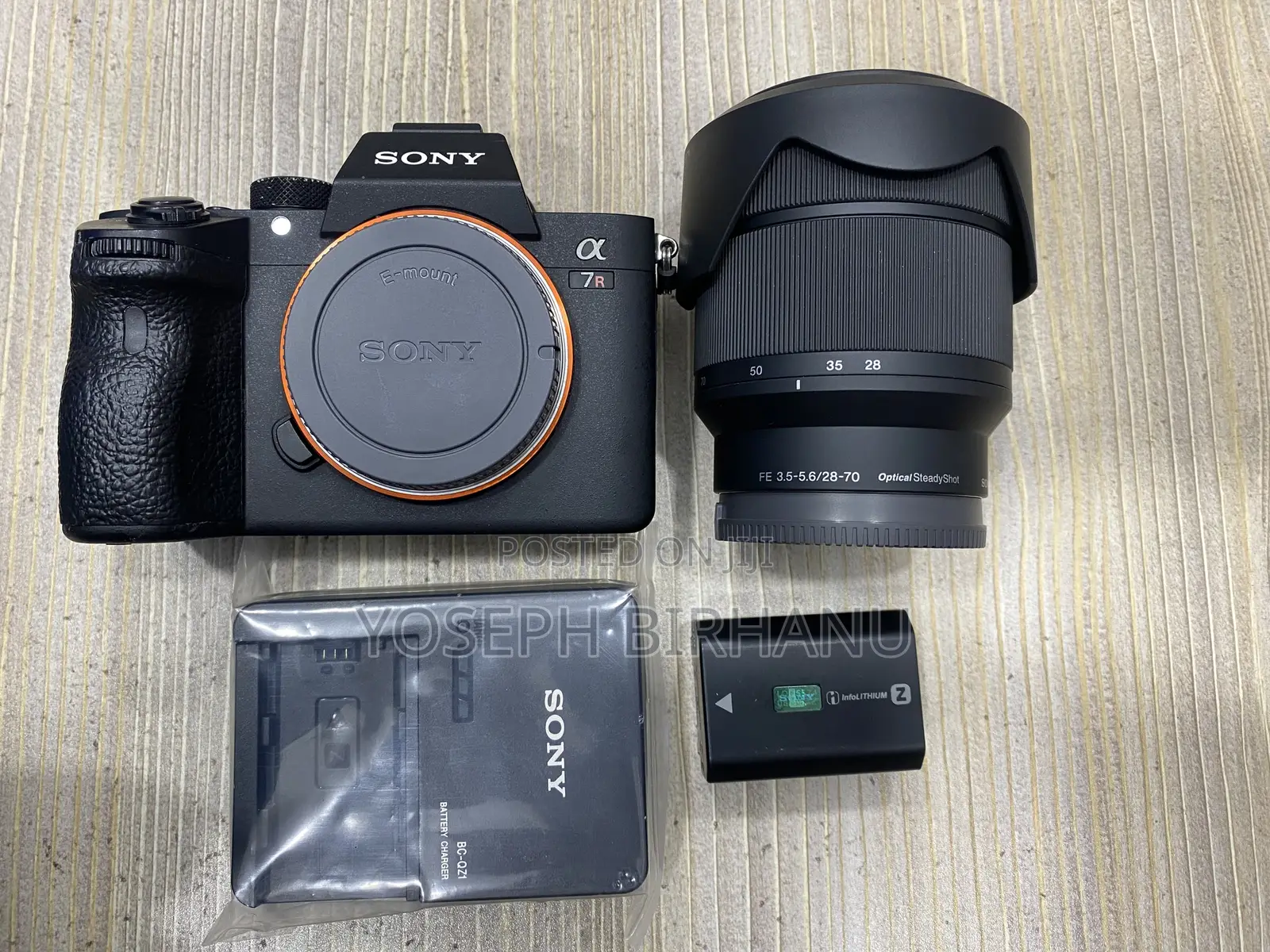 Sony Alpha 7riii + Kit Lens