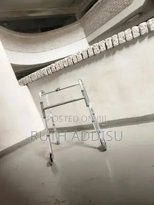 Photo - Walker兜售medical Almunium Walker重點walker胺調walker巢穴walker New