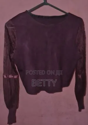 Photo - Mid Cropped Top