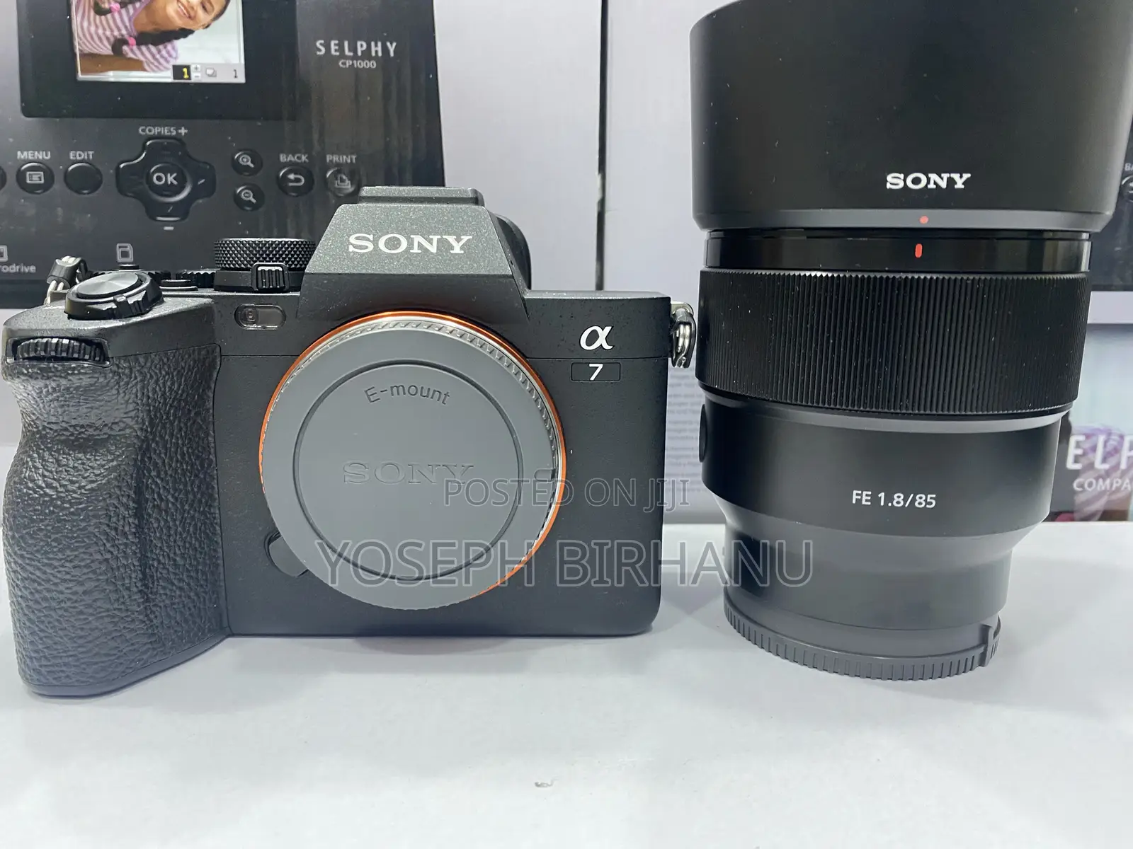 Sony Alpha 7 Iv + Sony E Mount 85mm F1.8 Lens