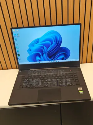 New Laptop Asus ROG Zephyrus G15 16GB Intel Core I7 SSD 1T