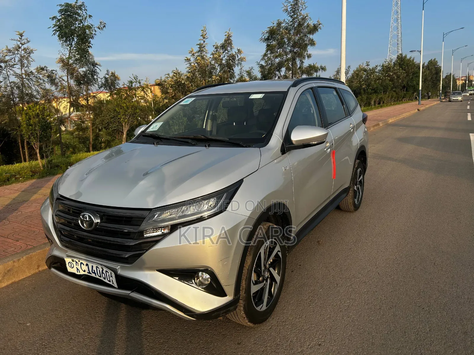 Toyota Rush 2021 Silver