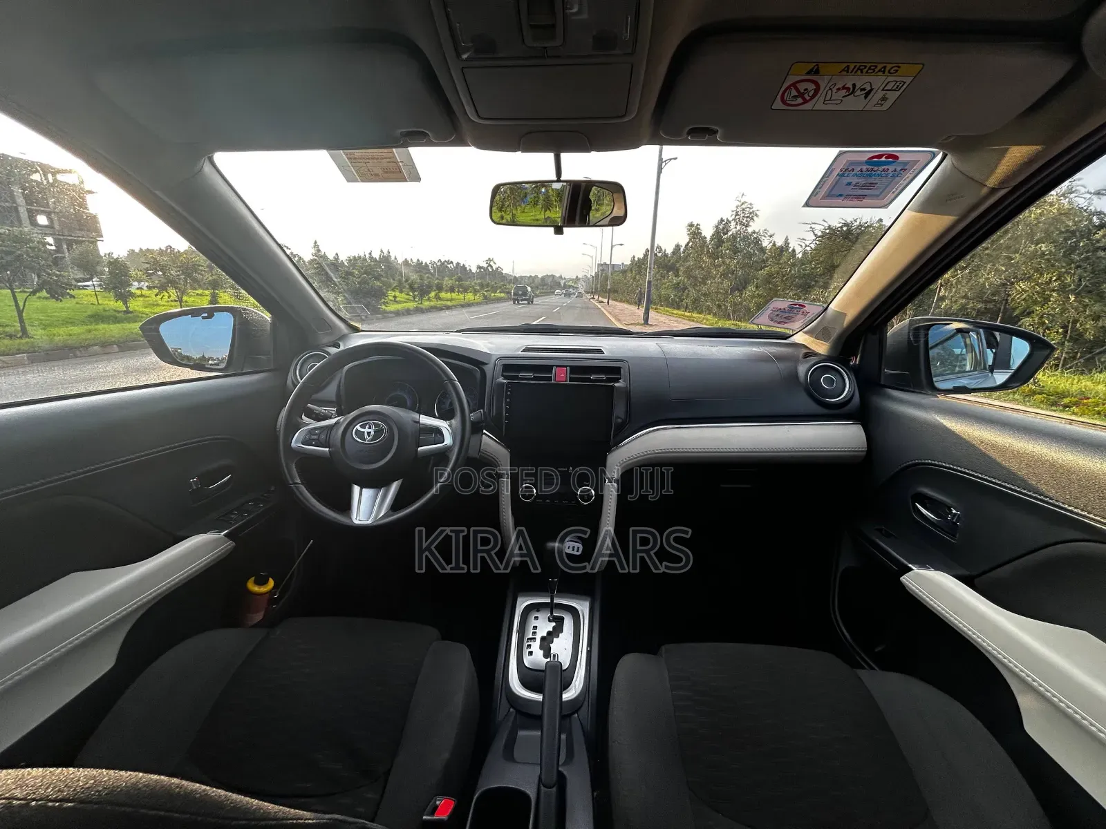 Toyota Rush 2021 Silver