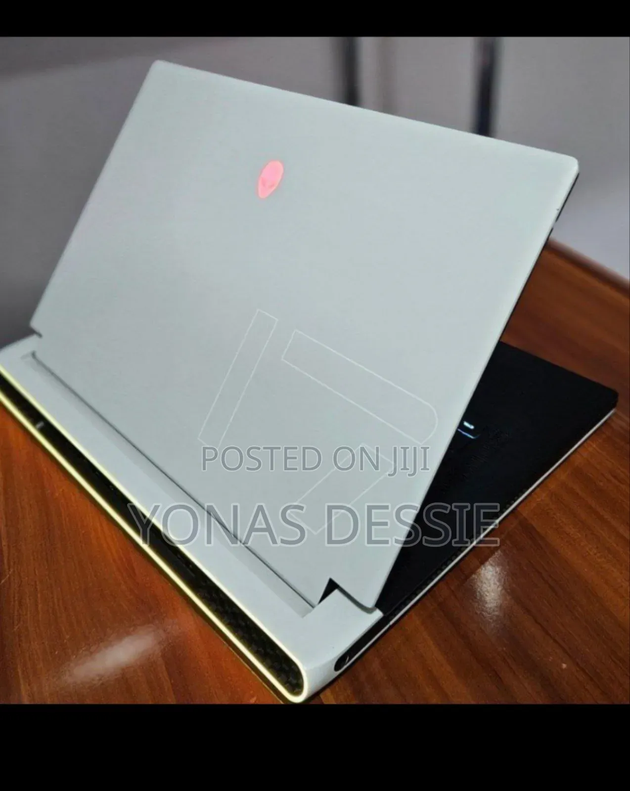 New Laptop Alienware M17x R2 16GB Intel Core I7 SSD 512GB